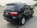 Black Toyota Fortuner 2010 Automatic Diesel for sale-6