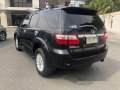 Black Toyota Fortuner 2010 Automatic Diesel for sale-5