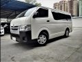  Toyota Hiace 2017 Van at 28000 km for sale-0