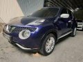Selling Blue Nissan Juke 2017 at 9000 km-8