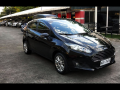 Selling Ford Fiesta 2017 Hatchback Automatic Gasoline at 25878 km -2