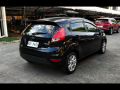 Selling Ford Fiesta 2017 Hatchback Automatic Gasoline at 25878 km -7