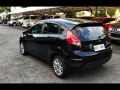 Selling Ford Fiesta 2017 Hatchback Automatic Gasoline at 25878 km -6