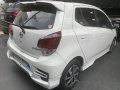 Selling White Toyota Wigo 2019 at 3600 km-3