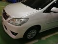 Sell White 2014 Toyota Innova at 85100 km -11