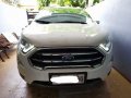 Selling White Ford Ecosport 2019 at 8000 km-4