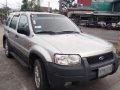 Selling Ford Escape 2004 at 125000 km-9