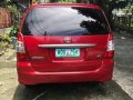 Selling Red Toyota Innova 2014 at 181000 km-6