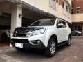 2016 Isuzu MU-X LSA Automatic Top of the Line Pearl White Low MIleage!-0