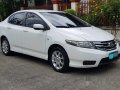 White Honda City 2013 at 122000 km for sale -0