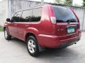 Selling Red Nissan X-Trail 2005 Automatic Gasoline -5