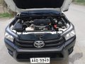 White Toyota Hilux 2016 for sale in Cebu -8