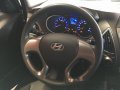 Selling Hyundai Tucson 2015 at 48316 km -6