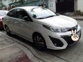 Selling Pearlwhite Toyota Vios 2019 in Quezon City-3
