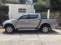 Selling Mitsubishi Strada 2014 Automatic Diesel at 32000 km -2