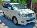 Selling White Toyota Innova 2012 Automatic Diesel at 64000 km-6