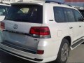 Selling White Toyota Land Cruiser Prado 2019 Automatic Diesel -3