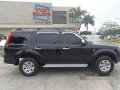 Black Ford Everest 2009 for sale in Quezon City -5