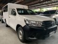 Selling White Toyota Hilux 2017 at 28000 km -2