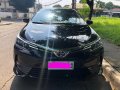 Sell Black 2017 Toyota Corolla Altis at 28000 km -9