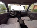 Selling White Nissan Frontier 2000 at 100000 km-9