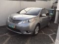 Selling 2011 Toyota Sienna in Muntinlupa-3