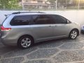 Selling 2011 Toyota Sienna in Muntinlupa-4