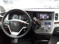 2016 Toyota Sienna Premium Top of the line-3