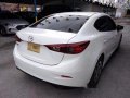 White Mazda 3 2016 at 44000 km for sale -3