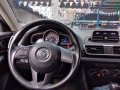White Mazda 3 2016 at 44000 km for sale -0