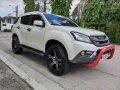 Isuzu MUX 2015 2.5 Automatic-1