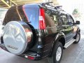 Black Ford Everest 2009 at 32000 km for sale-5