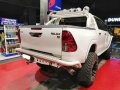 White Toyota Hilux 2016 at 35000 km for sale  -2