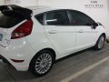 Sell White 2013 Ford Fiesta at 52000 km -2