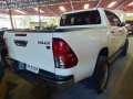 Selling White Toyota Hilux 2016 Automatic Diesel -4