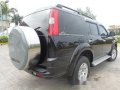 Black Ford Everest 2009 for sale in Quezon City -2