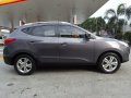Selling Grey Hyundai Tucson 2012 in Quezon City -8