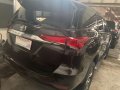 Selling Brown Toyota Fortuner 2018 in Quezon City -3