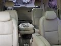 Kia Carnival 2014 for sale in Pasig -8