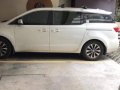 Sell Pearl White 2016 Kia Carnival in San Juan-8