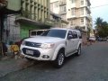 Selling Ford Everest 2014 in Quezon City-0