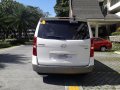 Selling Hyundai Starex 2016 in Manila-3