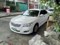 Selling Pearl White Toyota Camry 2008 in Quezon City-3