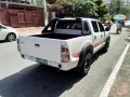 Toyota Hilux 2013 for sale in Quezon City-2