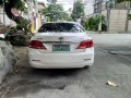 Selling Pearl White Toyota Camry 2008 in Quezon City-1