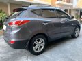 Sell 2010 Hyundai Tucson in Manila-2