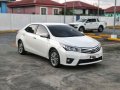 Sell Pearl White 2016 Toyota Corolla Altis in Imus-9