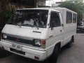 Selling White Mitsubishi L300 2002 in Paranaque-4