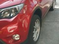 Selling Toyota Rav4 2014 in Makati-7