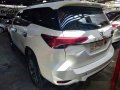 White Toyota Fortuner 2016 for sale in Quezon City-4